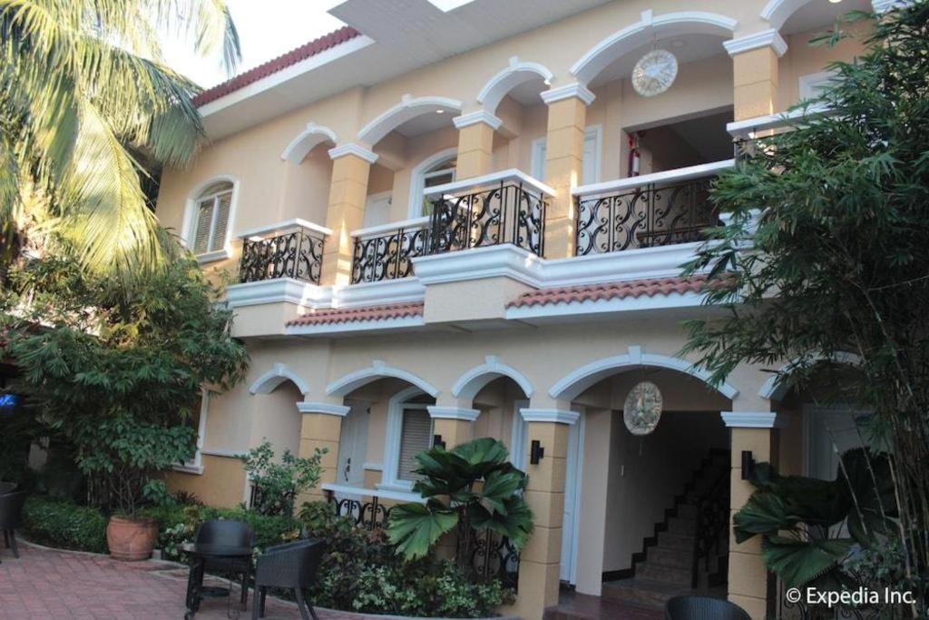 Moonbay Marina The Villas Olongapo Extérieur photo