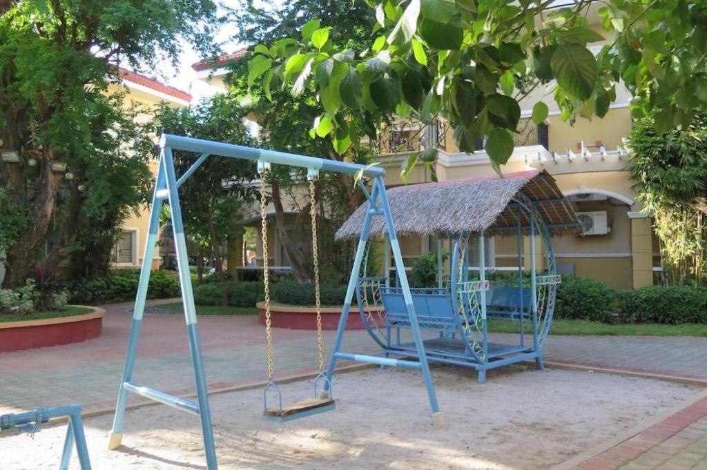 Moonbay Marina The Villas Olongapo Extérieur photo