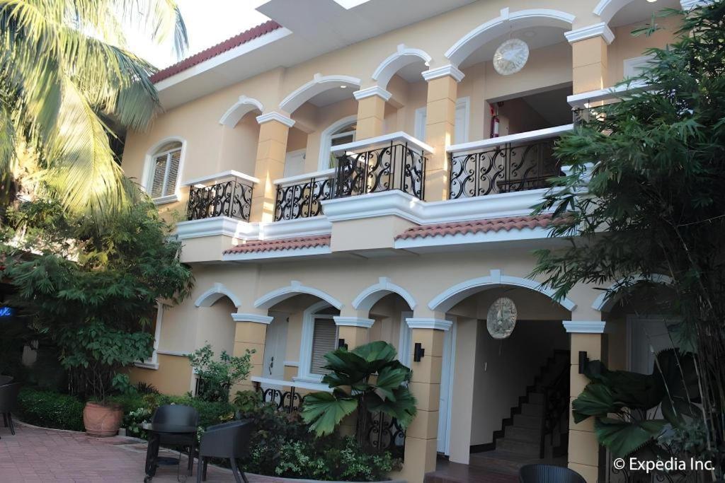 Moonbay Marina The Villas Olongapo Extérieur photo