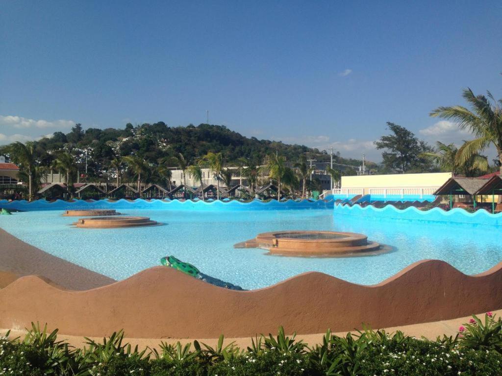Moonbay Marina The Villas Olongapo Extérieur photo